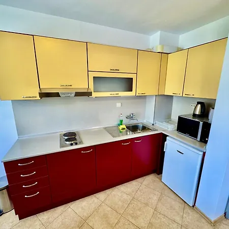 Todorini Kuli * בנסקו