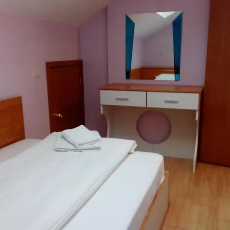 Todorini Kuli Apartament *