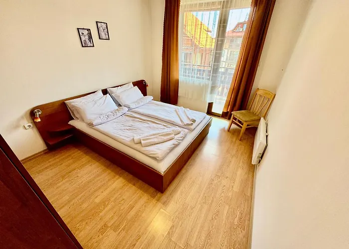 Todorini Kuli * בנסקו